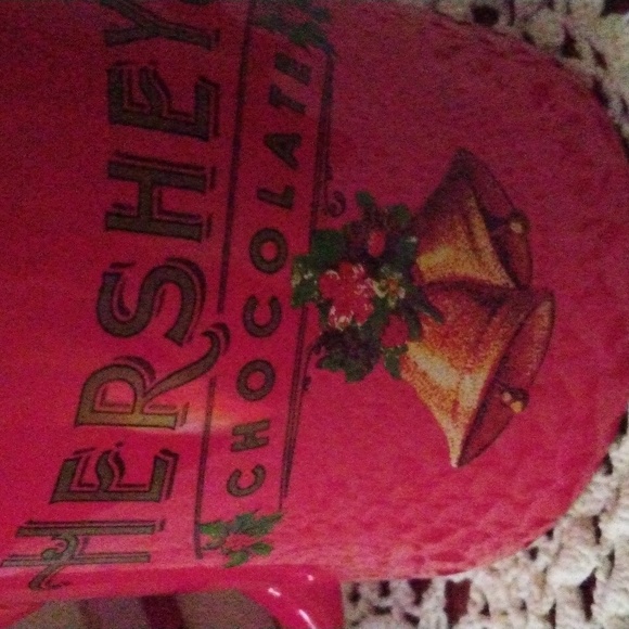 Hershey Chocolate Red Oversized Mug - Picture 2 of 6